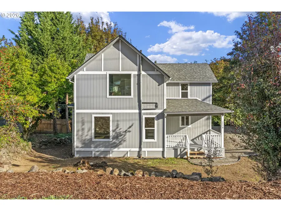 1119 W B St, Rainier, OR 97048 - #3