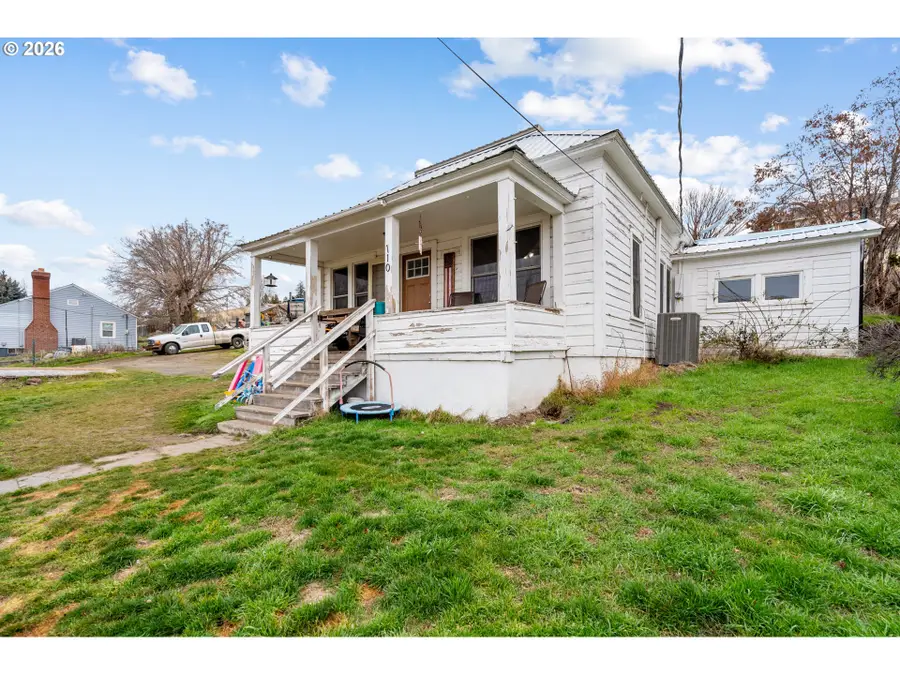 110 N Gilmore St, Heppner, OR 97836 - #3