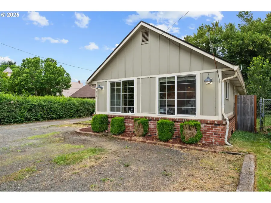 106 W Jones St, Yacolt, WA 98675 - Image #2