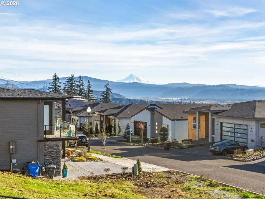 405 W W St, Washougal, WA 98671 - #3