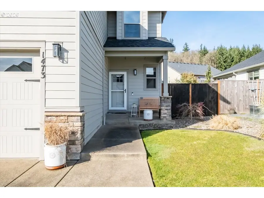1473 Meadow Ave, Silverton, OR 97381 - #2