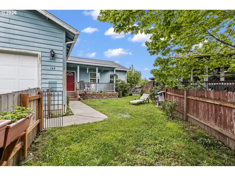 144 Bunting Ct, Roseburg, OR 97471 - #2