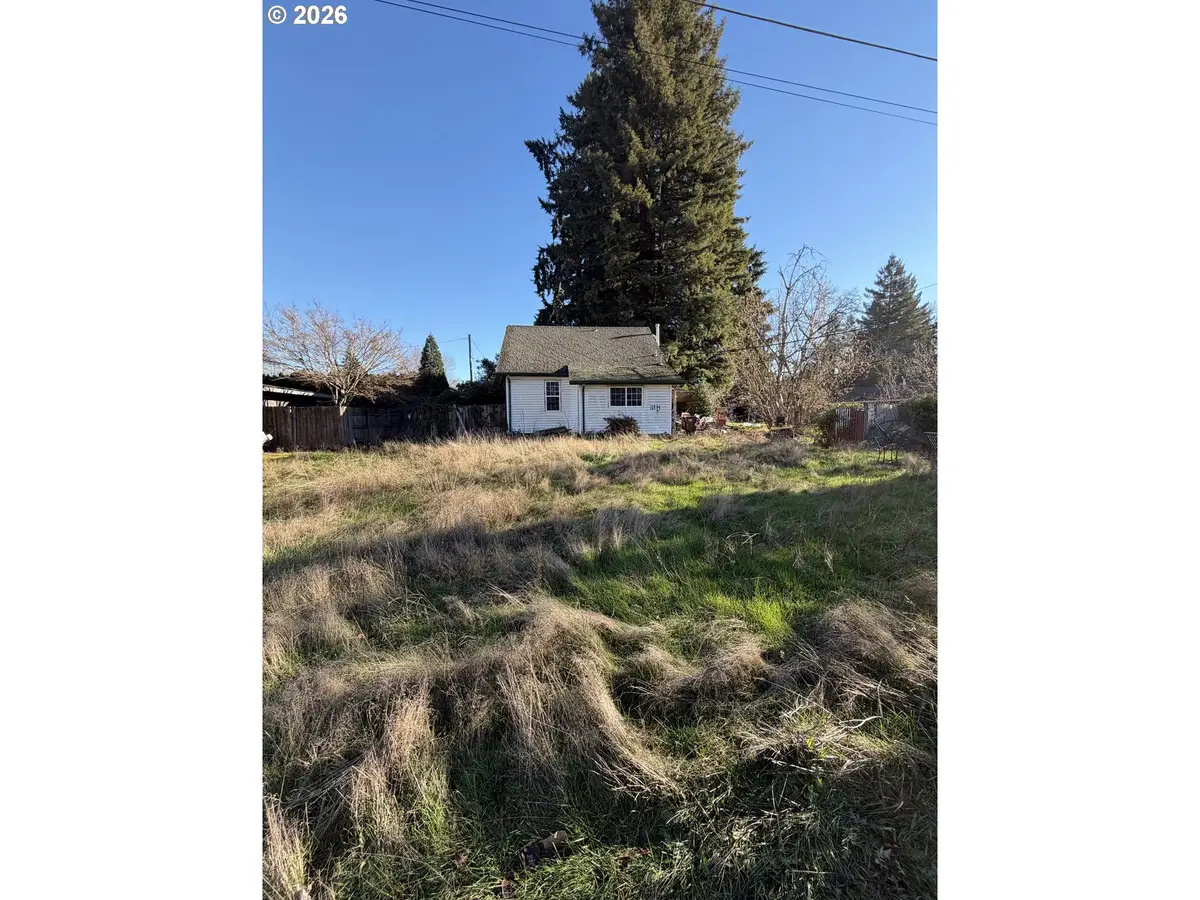 1114 Lincoln St, Oregon City, OR 97045 - #1