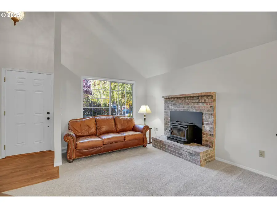 7055 SE Villa St, Hillsboro, OR 97123 - Image #3