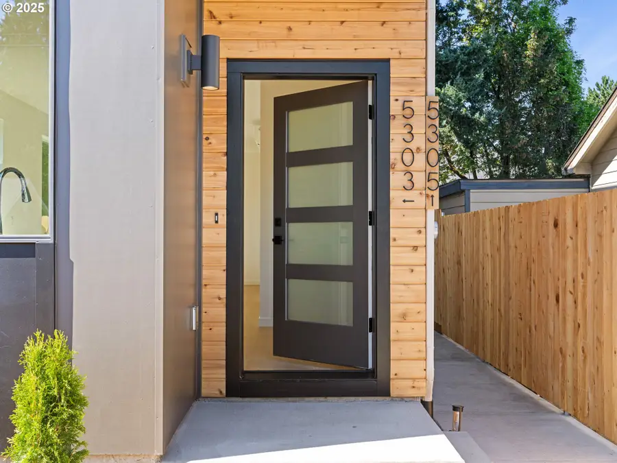 5307 SE Malden St, Portland, OR 97206 - Image #2