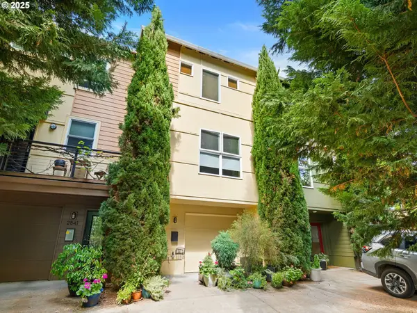 2845 SE Schiller St, Portland, OR 97202