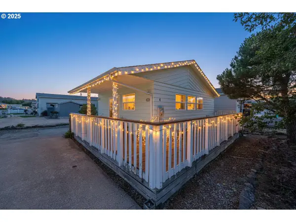 4 Creek Ln, Lakeside, OR 97449