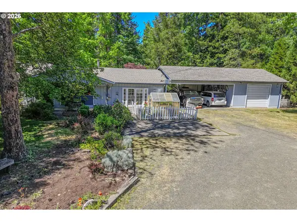 177 NE Lombardy Dr, Roseburg, OR 97470