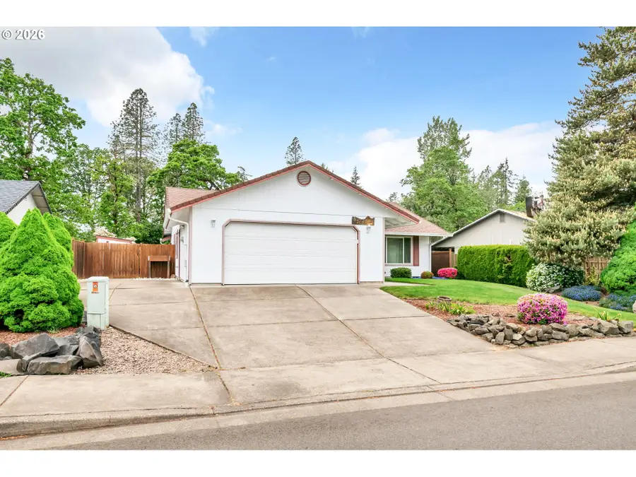 87652 Trek Dr, Veneta, OR 97487 - #2