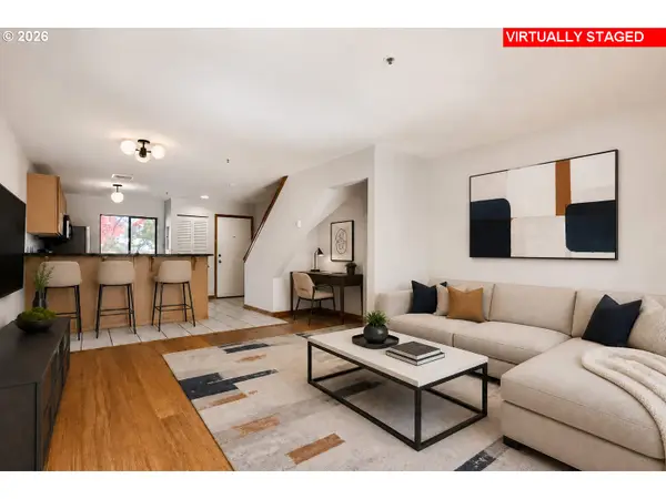 840 NW Naito Pkwy #H10, Portland, OR 97209
