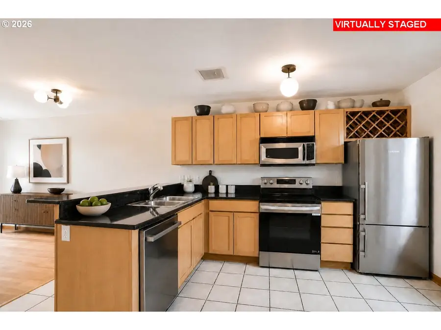 840 NW Naito Pkwy #H10, Portland, OR 97209 - #2