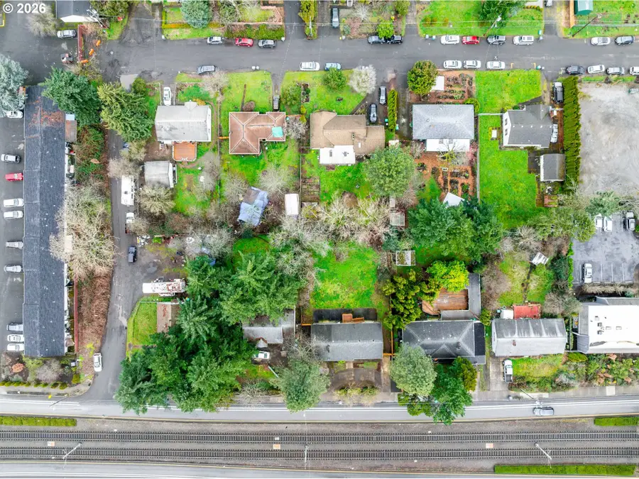 E Burnside St, Portland, OR 97216 - #2