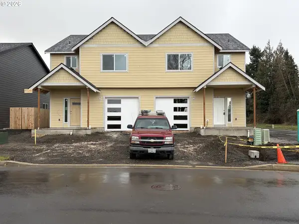 1542 Barn St, Woodburn, OR 97071