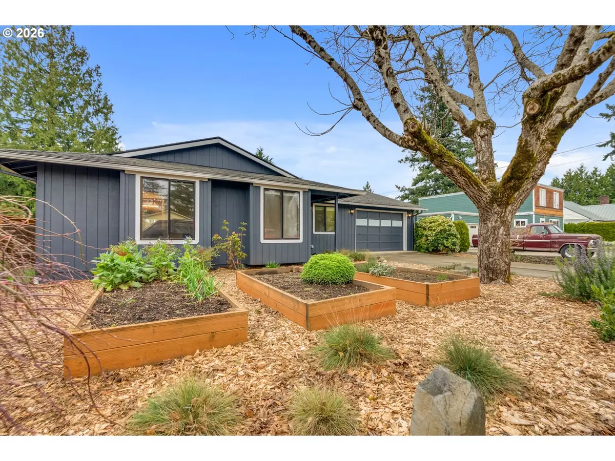 1131 NE 118th Ave, Portland, OR 97220 - #1