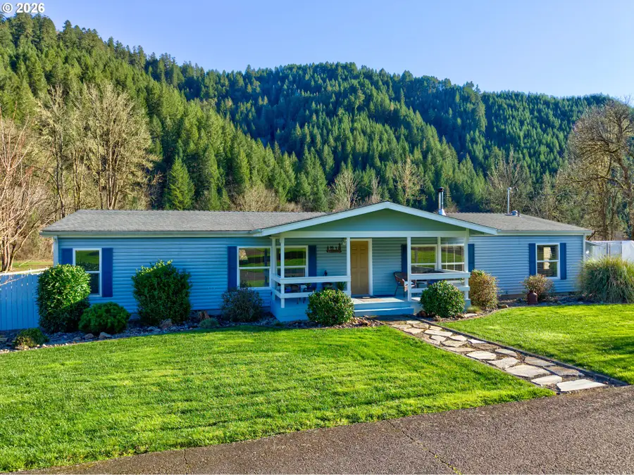 11119 N Myrtle Rd, Myrtle Creek Riddle, OR 97457 - #2