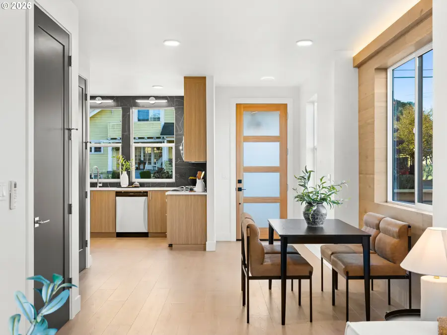 6219 NE Stanton St, Portland, OR 97213 - Image #2