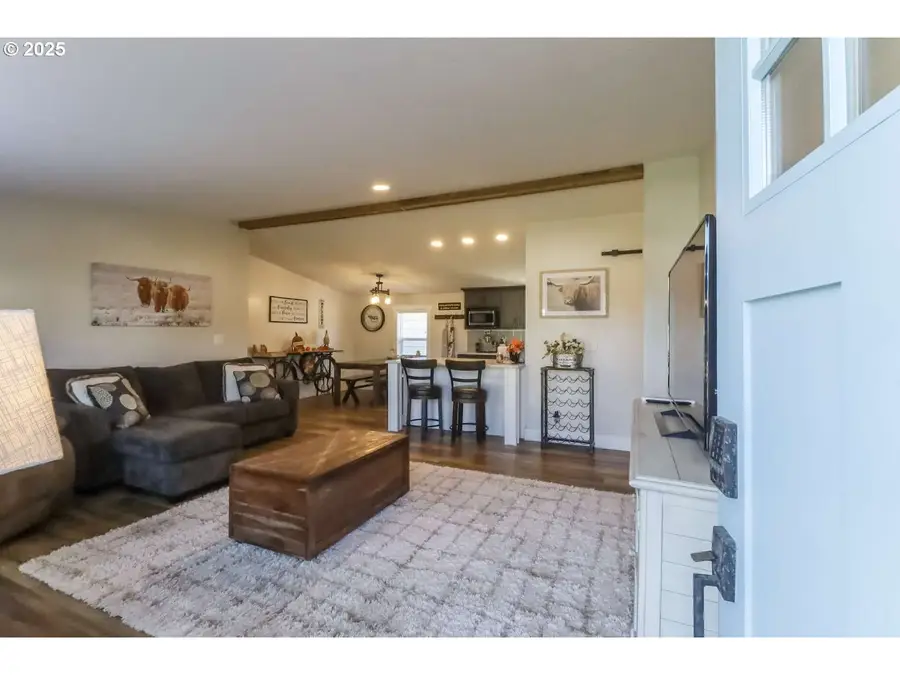 620 E 2nd St, Yamhill, OR 97148 - Image #2