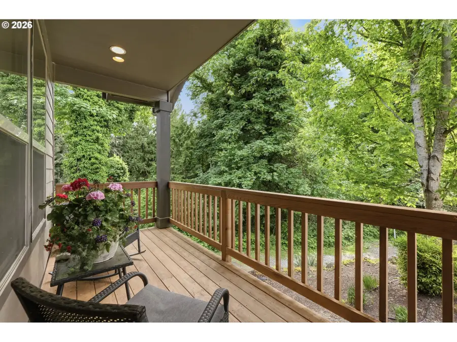 638 N 12th Ct, Ridgefield, WA 98642 - #3