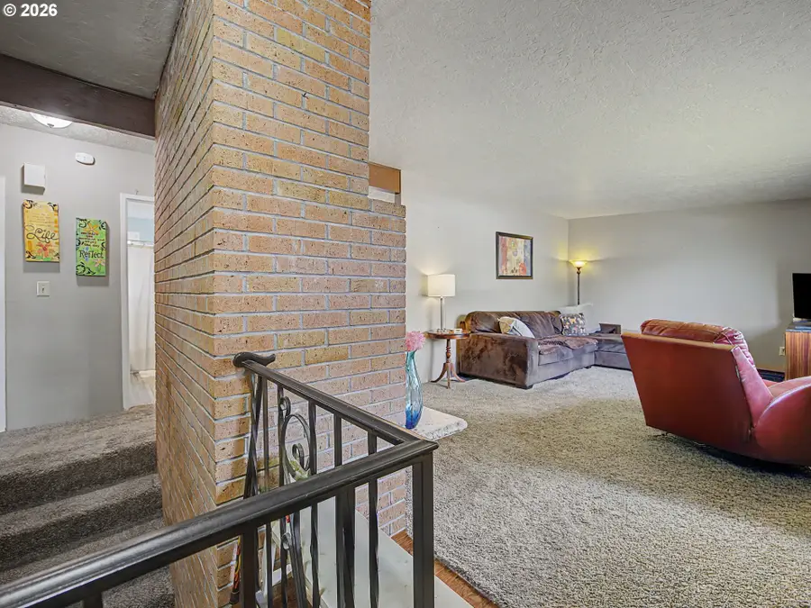 1454 SW 4th St, Gresham, OR 97080 - #3