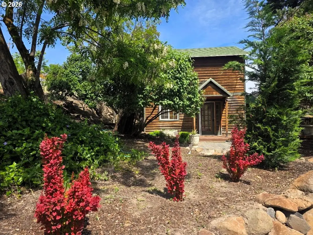110 Staats Ave, Maupin, OR 97037 - #1