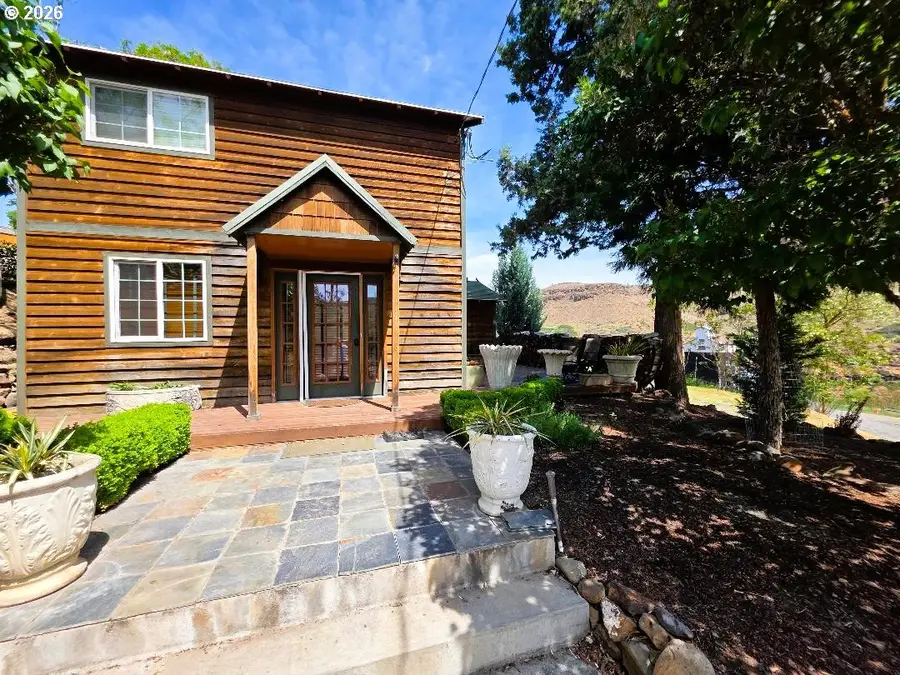 110 Staats Ave, Maupin, OR 97037 - #3