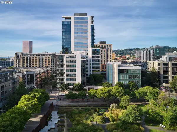 1001 NW Lovejoy St #404, Portland, OR 97209