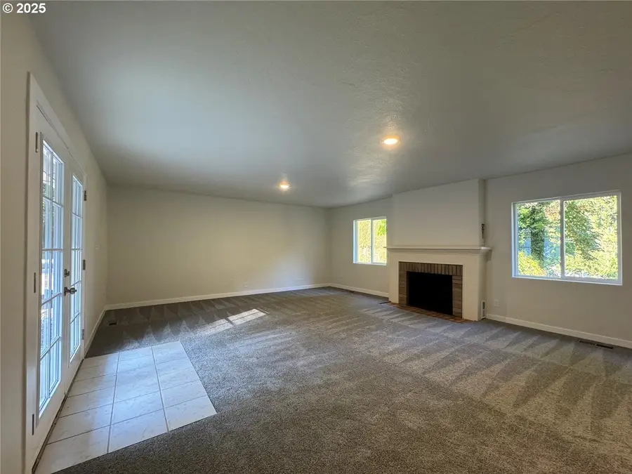 115 Clark Creek Ln, Longview, WA 98632 - Image #2