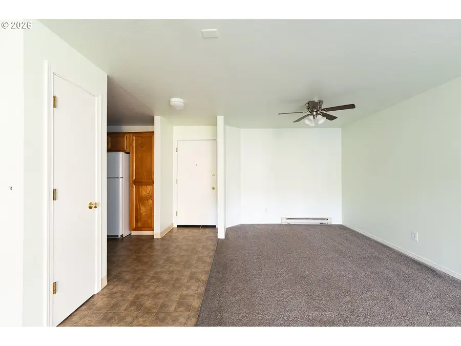 8720 SW Tualatin Rd #206, Tualatin, OR 97062 - #2