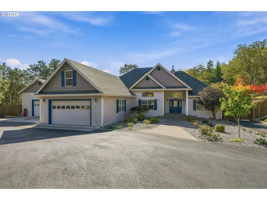 711 Sable Dr, Roseburg, OR 97470 - #2