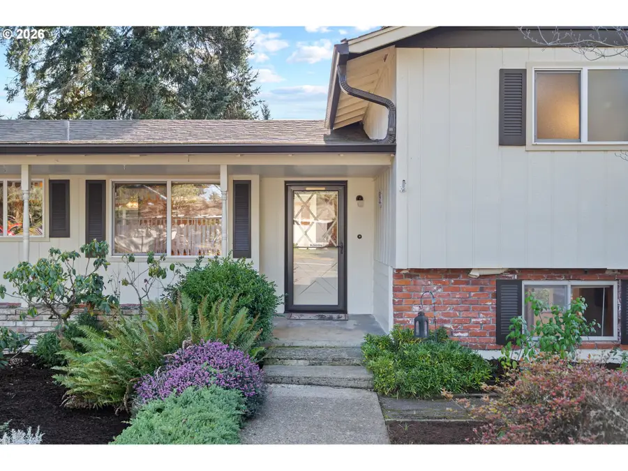 15916 S Henrici Rd, Beavercreek, OR 97045 - Image #3