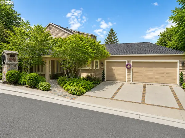 221 SW Moonridge Pl, Portland, OR 97225