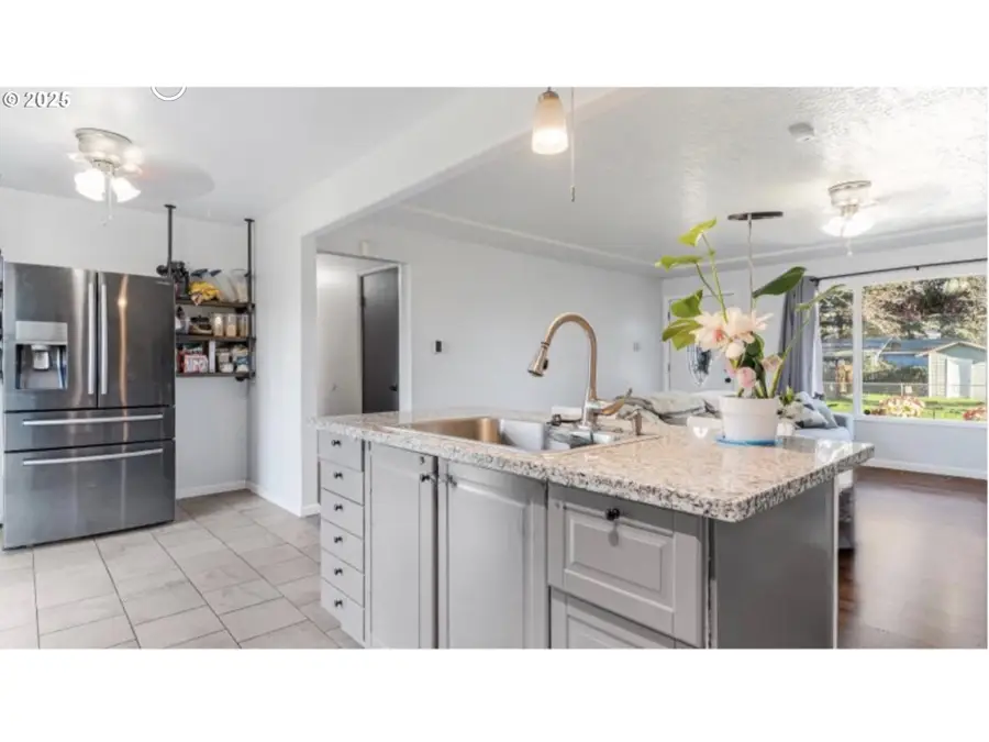 9505 SE 79th Ave, Milwaukie, OR 97222 - Image #2