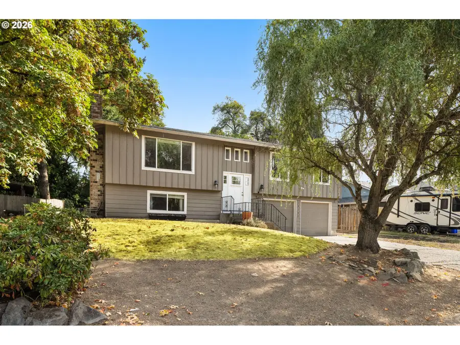 18340 Chris Ct, Gladstone, OR 97027 - #2