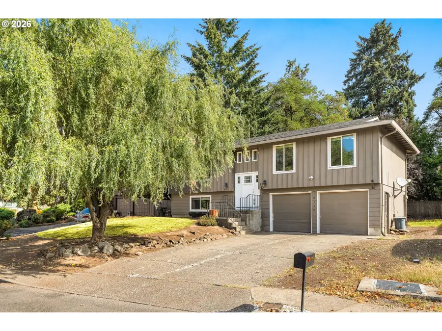 18340 Chris Ct, Gladstone, OR 97027 - #3