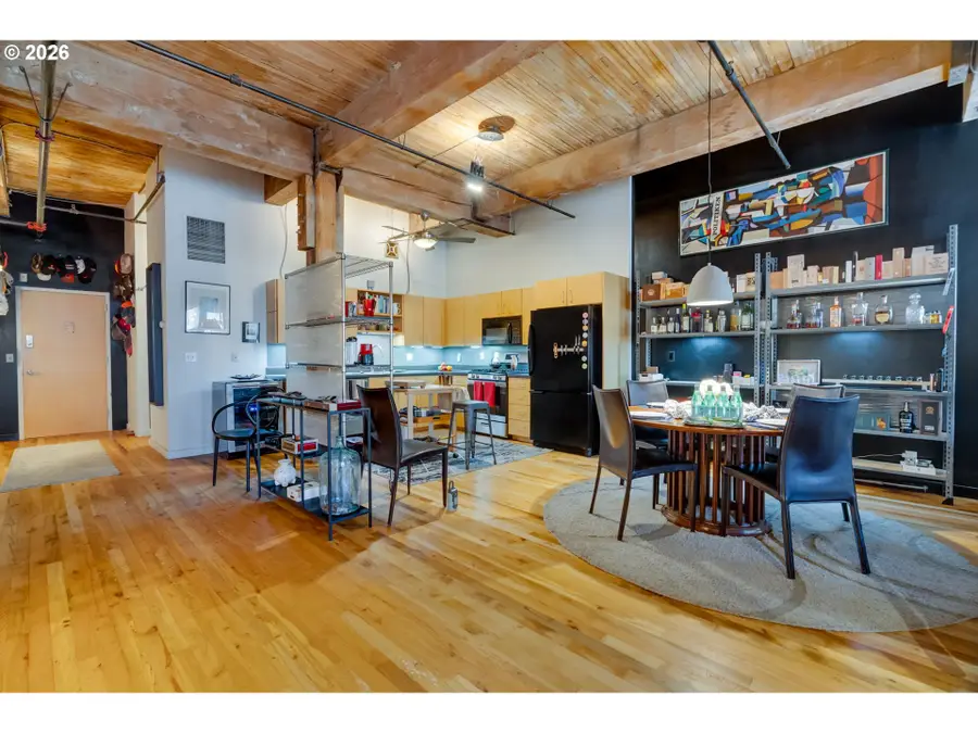 725 NW Flanders St #204, Portland, OR 97209 - Image #2