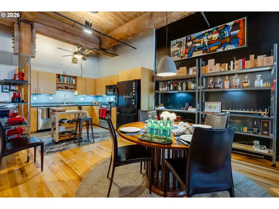 725 NW Flanders St #204, Portland, OR 97209 - Image #3