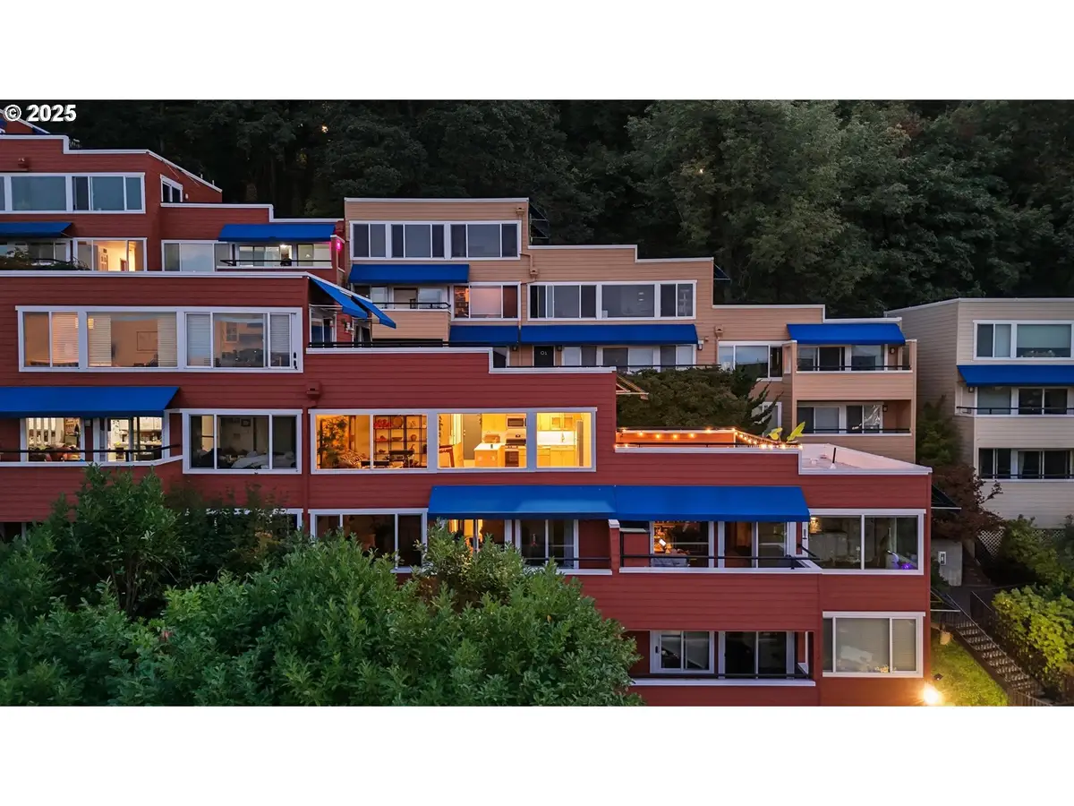 3515 SW Barbur Blvd #Y2, Portland, OR 97239 - Image #1