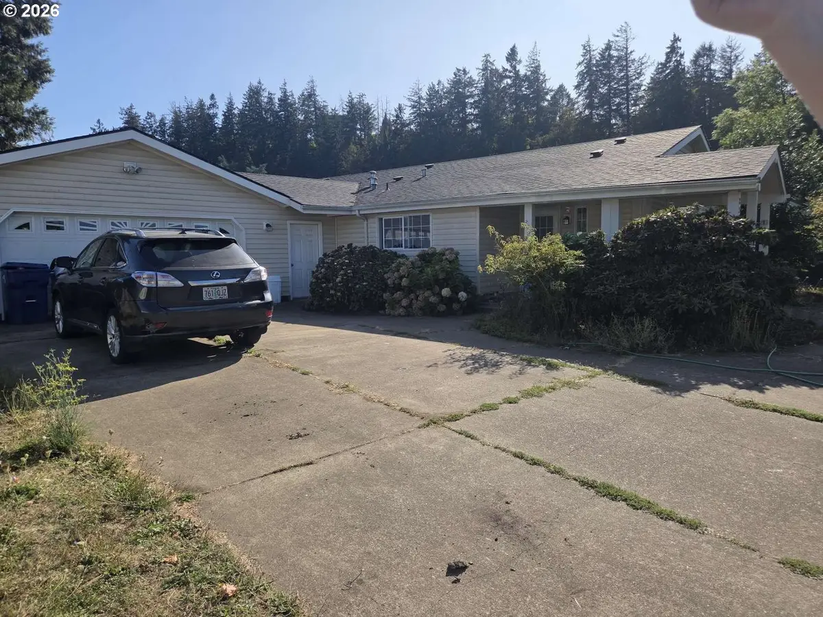 239 W K St, Springfield, OR 97477 - #1