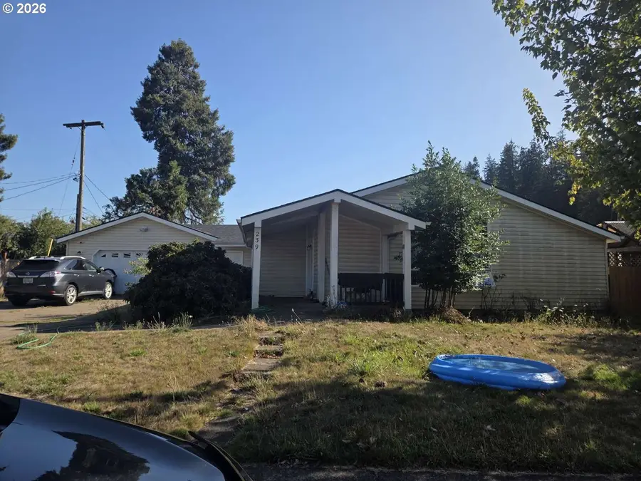 239 W K St, Springfield, OR 97477 - #2