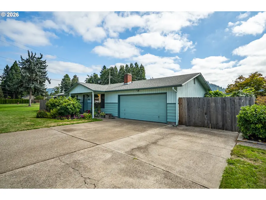 6111 Thurston Rd, Springfield, OR 97478 - #2