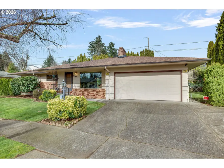 11425 SE Ash Ct, Portland, OR 97216 - #3
