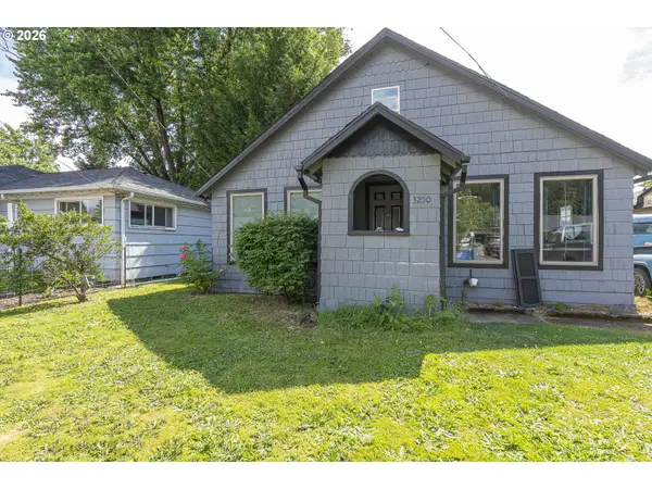 3250 Abrams Ave Ne, Salem, OR 97301