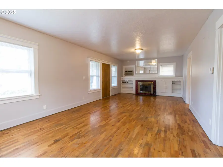 1522 N Rosa Parks Way, Portland, OR 97217 - Image #3