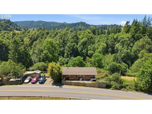 46760 Highway 242, MyrtlePoint, OR 97458