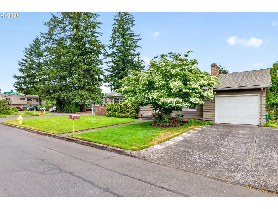 2012 SE 185th Ave, Gresham, OR 97035 - #2