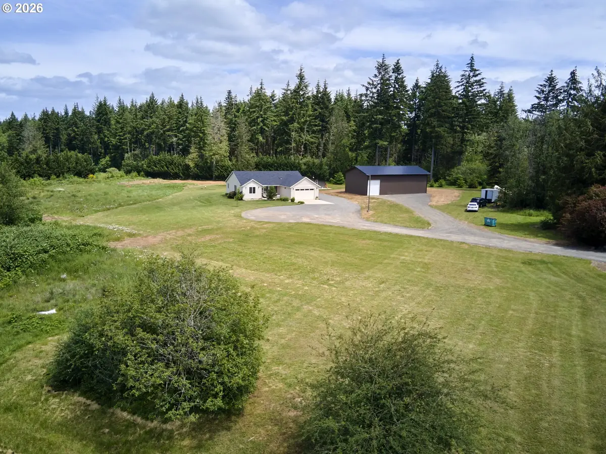 560 Park Rd, Winlock, WA 98596 - #1