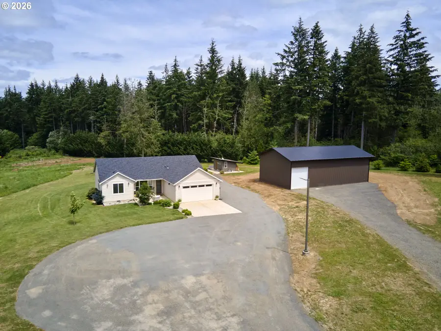560 Park Rd, Winlock, WA 98596 - #2