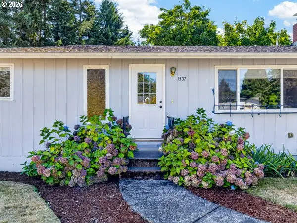 1307 Sherri Ct, West Linn, OR 97068 - #2