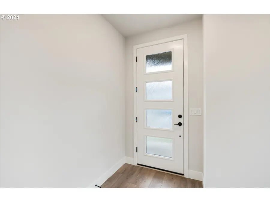 3897 W 4th St, Washougal, WA 98671 - Image #2