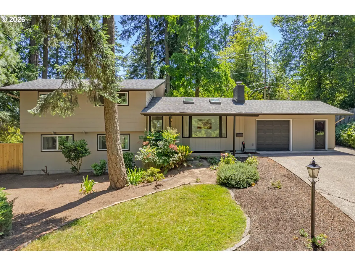 70 Coachman Dr, Eugene, OR 97405 - #1